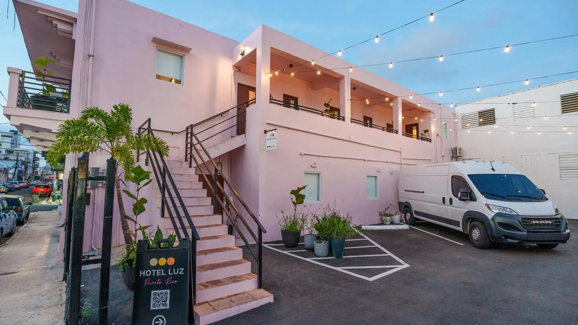 ホテル Room 3 Vibrant Walkable Hub In Santurce サンジョアン