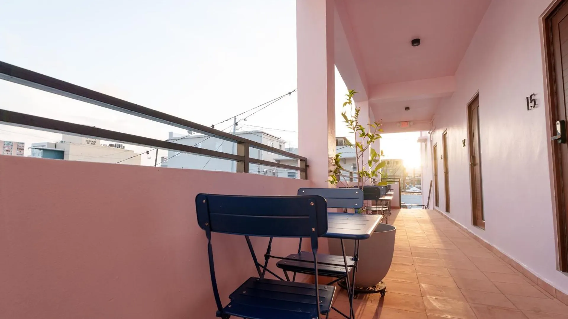 Room 3 Vibrant Walkable Hub In Santurce サンジョアン